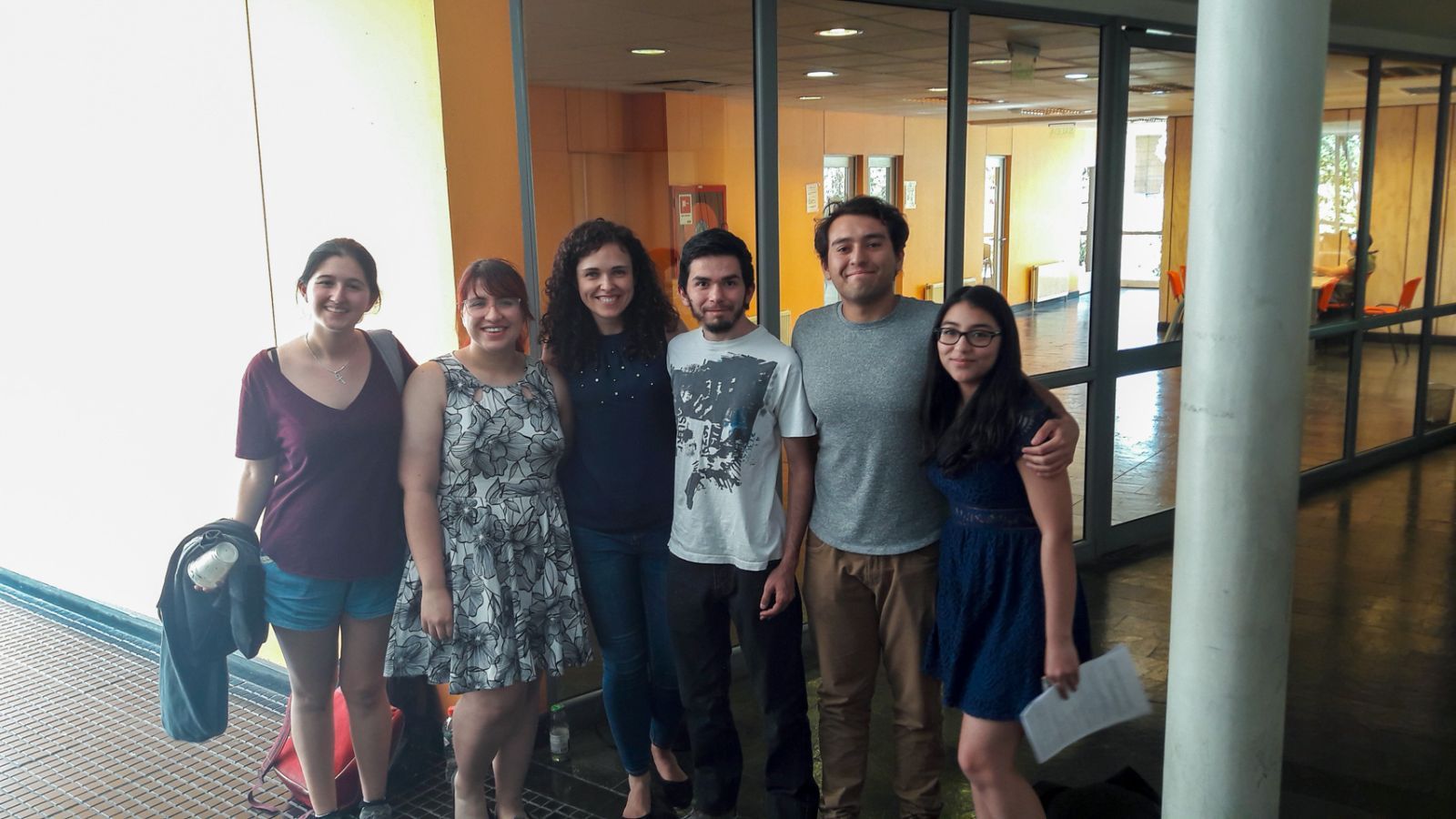  Dr Kizelbach poses for a photo with Dr Eric Rundquist's students after finishing her class in 2018