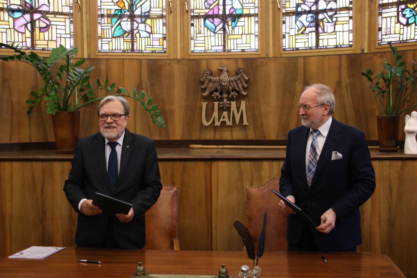 JM Rektor UAM, prof. Andrzej Lesicki oraz Prezes Zarządu Fundacji UAM prof. Jacek Guliński podpisali porozumienie o współpracy