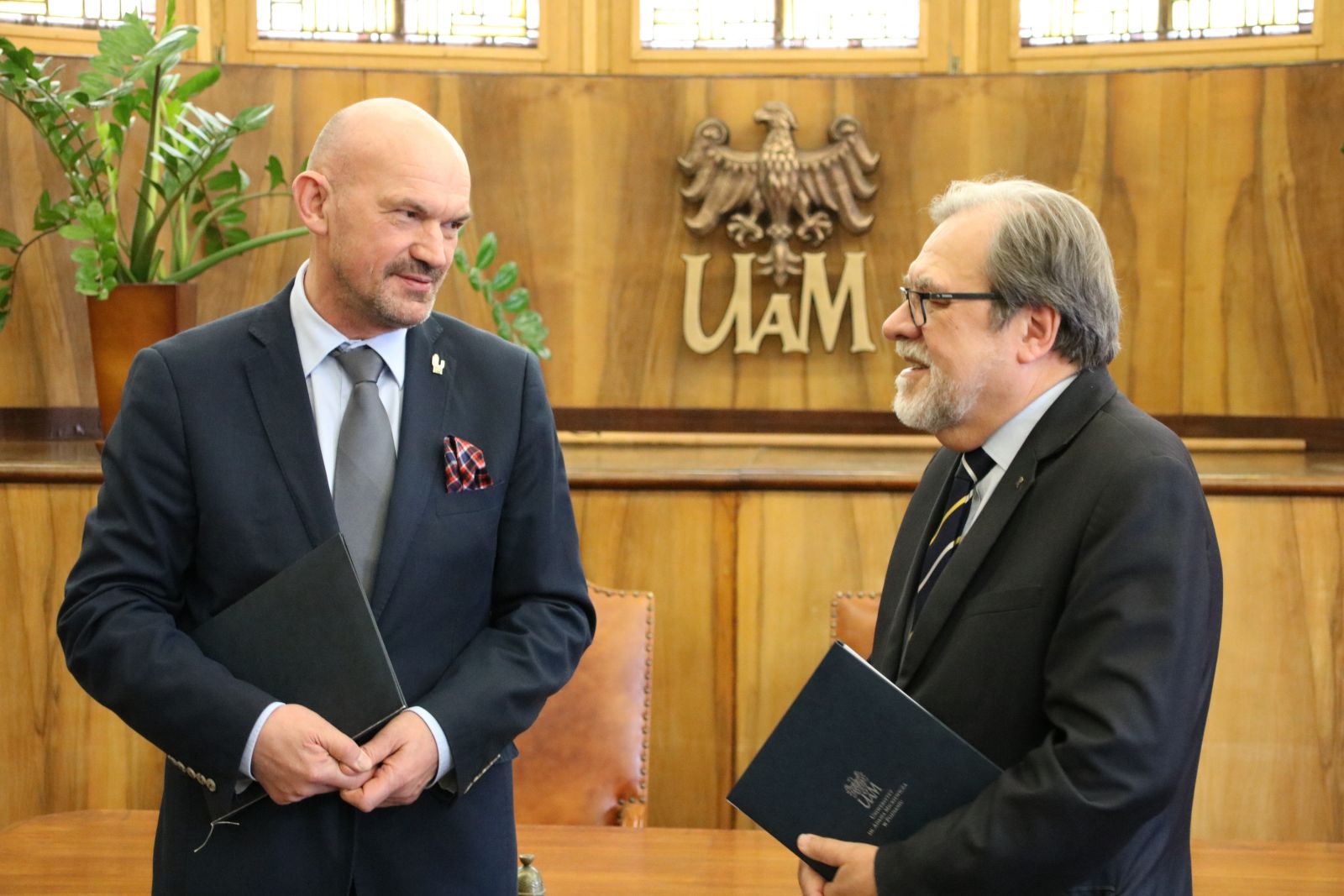Rektor PWSZ w Pile prof. Donat Mierzejewski oraz Rektor UAM prof. dr hab. Andrzej Lesicki