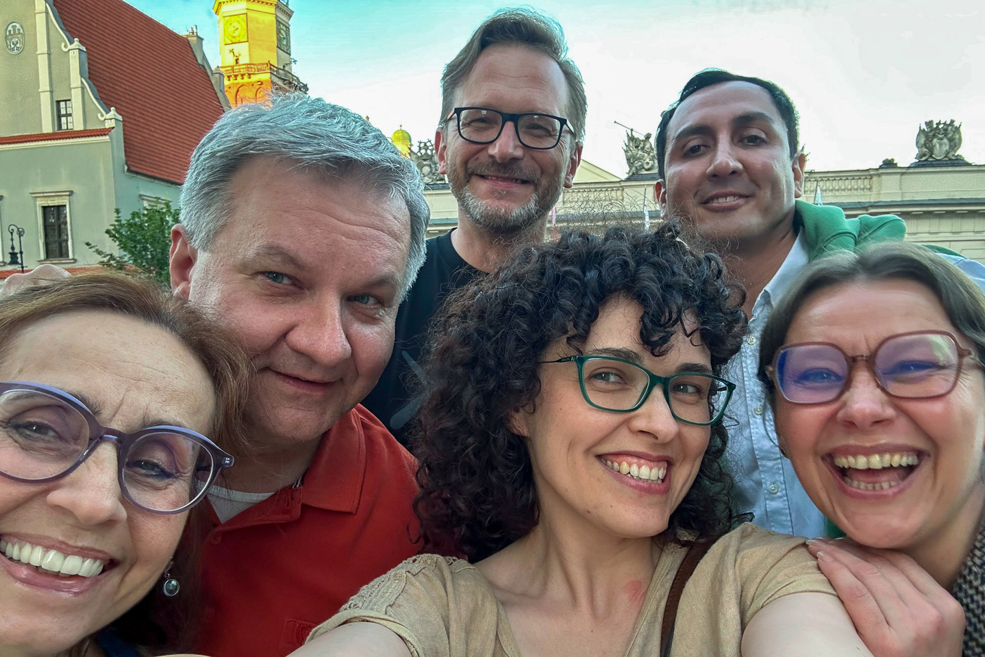  Evening on the Old Market Square in Poznań: (from left) Dr Elżbieta Wilczyńska, Dr Marcin Turski, Dr Tomasz Skirecki, Prof Francisco Orellana, Prof Małgorzata Kul, Dr Urszula