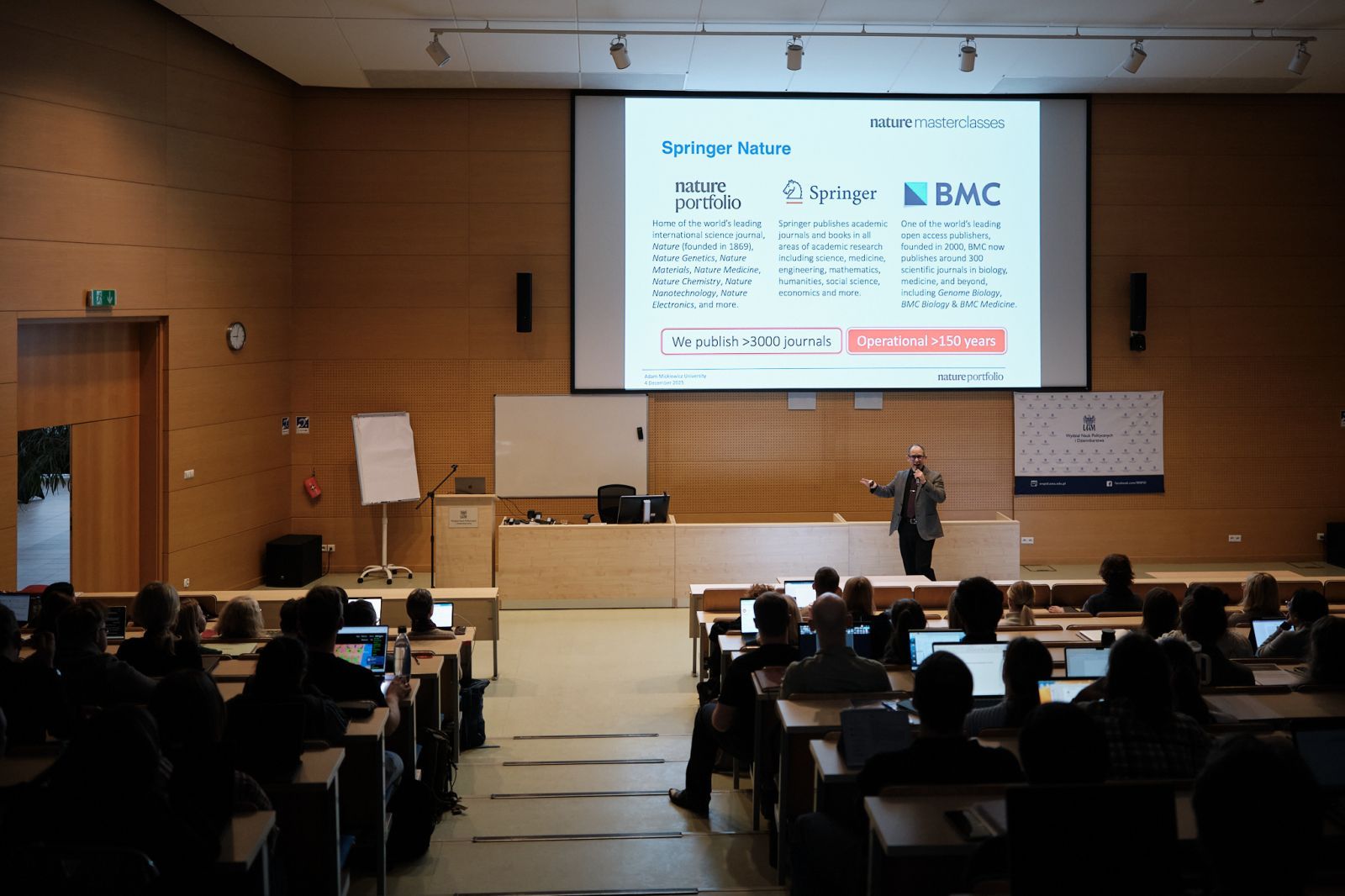 First Day of Nature Portfolio workshop for Scientists. The photo presents the audiance during the workshop.