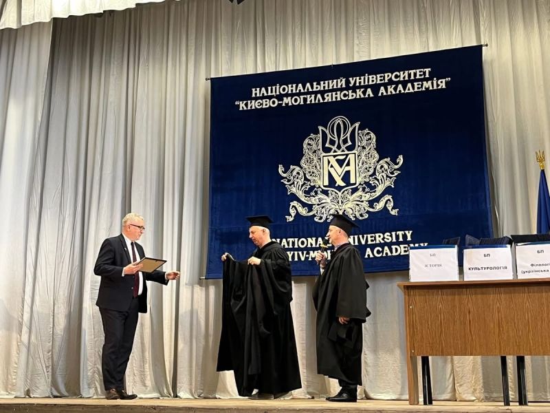 Prof. Rafał Witkowski podczas uroczystości