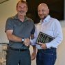 Prof. Mariusz Lamentowicz przyjmuje gratulacje