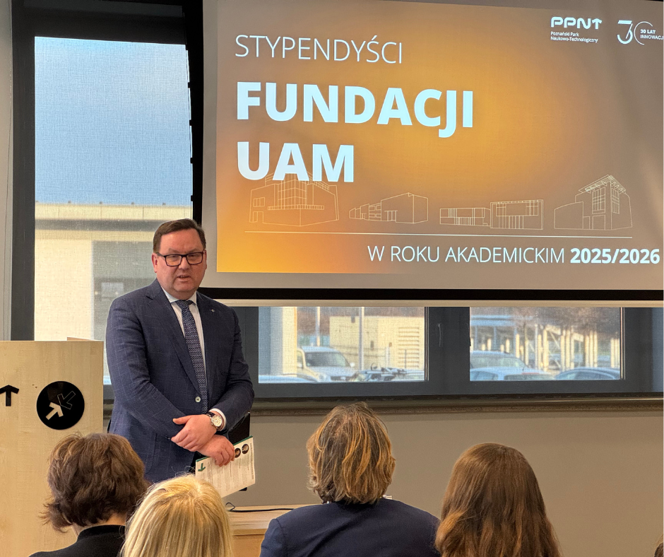 Prorektor prof. Piotr Pawluć