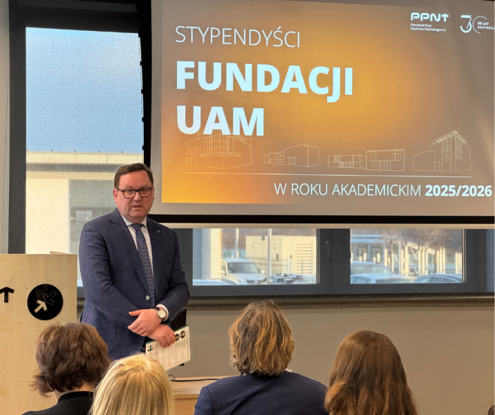 Prorektor prof. Piotr Pawluć