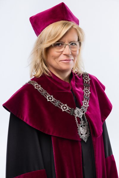 Prorektor ds. studenckich Prof. dr hab. Bogumiła Kaniewska