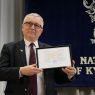 Prof. Rafał Witkowski z dyplomem