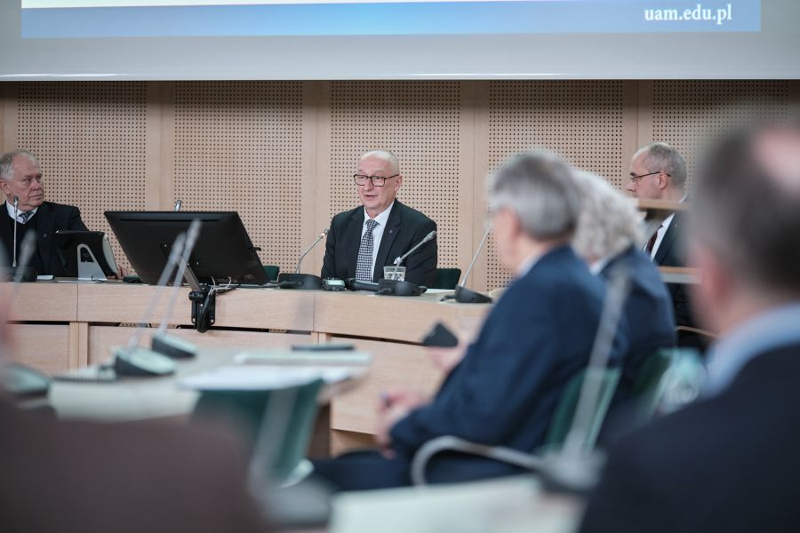 Zdjęcie z konferencji i wystawy