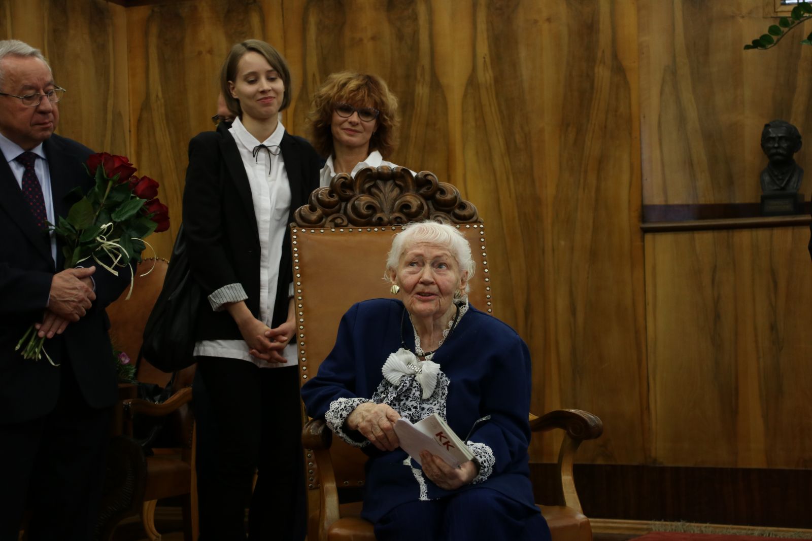 Pani profesor Krystyna Daszkiewicz podczas uroczystości