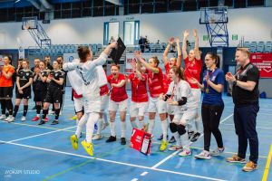 Dwa złote medale Akademickich Mistrzostw Polski w futsalu kobiet dla UAM