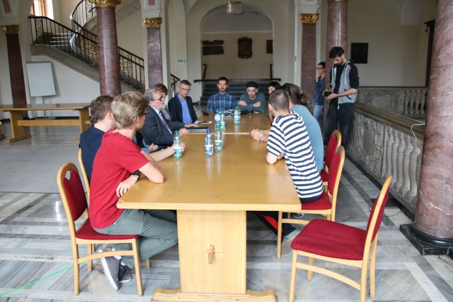 Spotkanie Rektora UAM z osobami prowadzącymi strajk okupacyjny w Rektoracie