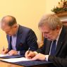 Umowę o współpracy pomiędzy Uniwersytetem a firmą Komputronik Biznes Sp. z o.o. podpisali prof. Marek Nawrocki oraz pan Sebastian Pawłowski