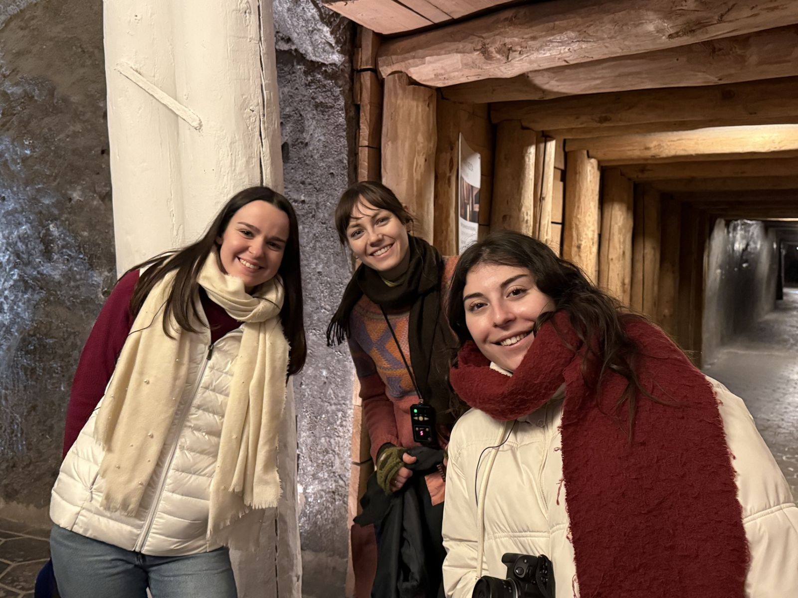  A photo of students at the Wieliczka Salt Mine 