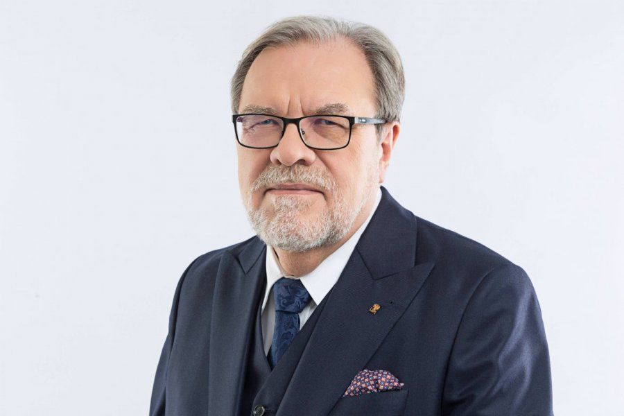 Rektor prof. Andrzej Lesicki