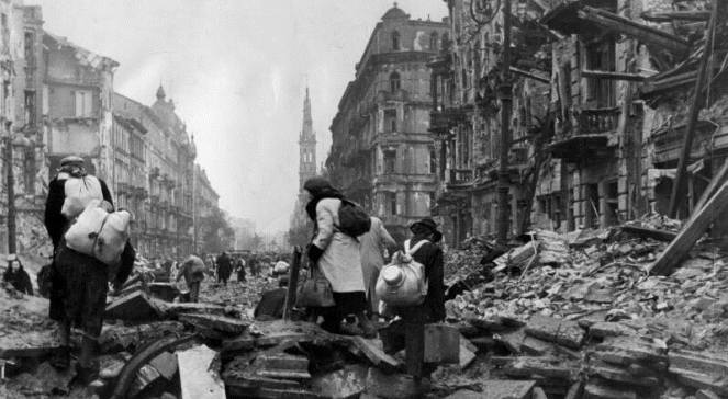 Zdjęcie 1 - Powstanie Warszawskie