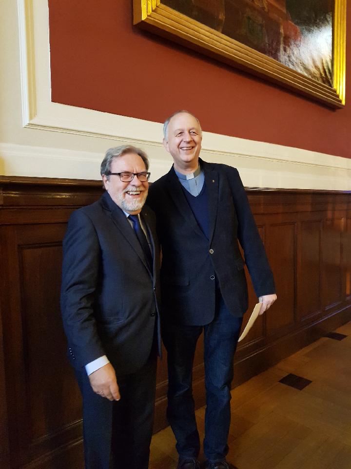 JM Rektor UAM, prof. dr hab. Andrzej Lesicki oraz Dziekan Wydziału Teologicznego, ks. prof. UAM dr hab. Paweł Wygralak