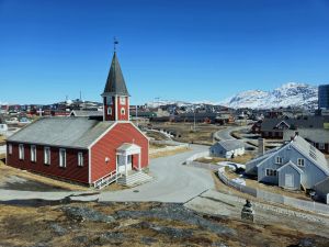 Greenland: tourism vs sustainable development