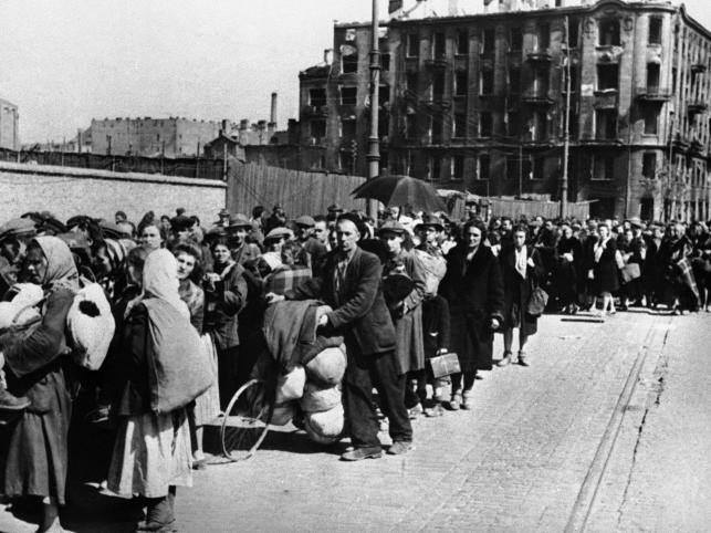 Zdjęcie 2- Powstanie Warszawskie