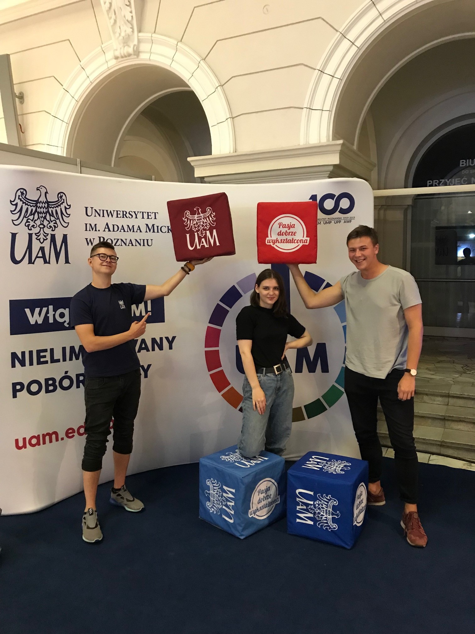 Studenci UAM na targach w Warszawie