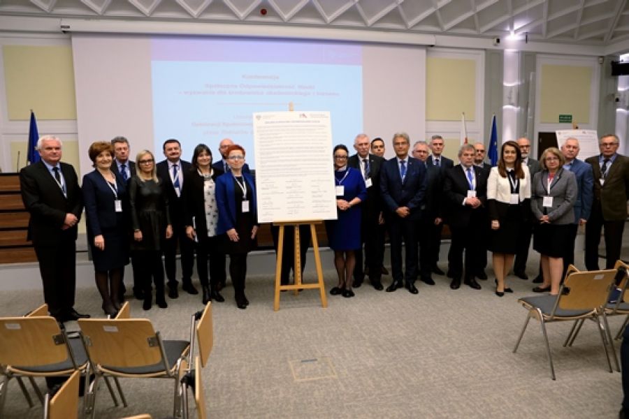 Uroczyste podpisanie Deklaracji Społecznej Odpowiedzialności Uczelni 