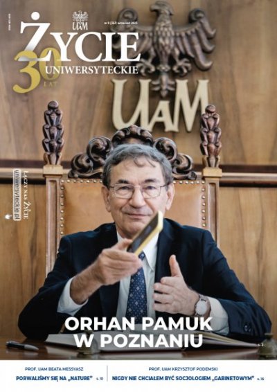 Okładka Życia Uniwersyteckiego. Na okładce Orhan Pamuk