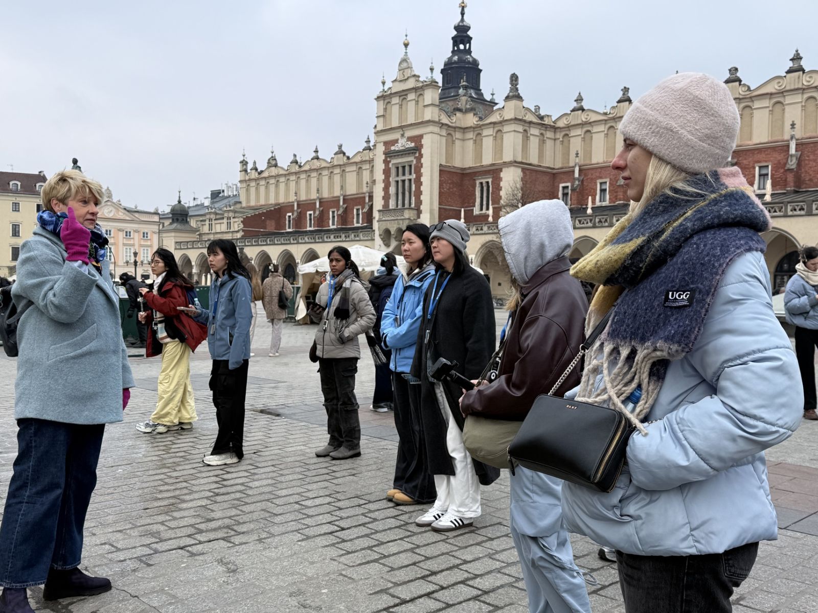  A photo of a group of students in Kraków’s Old Town and at Wawel
