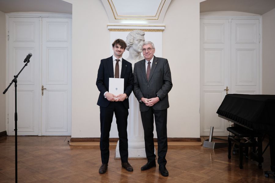 Grzegorz Ganowicz z laureatem