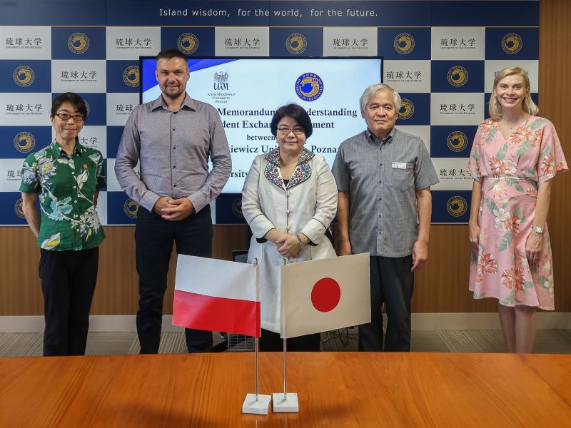  Signing ceremony for the Memorandum of Understanding between AMU and the University of the Ryukyus