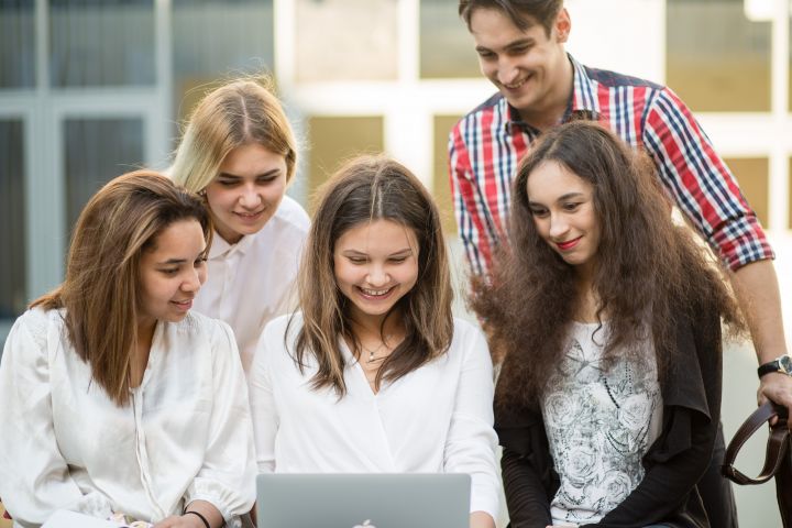 studenci