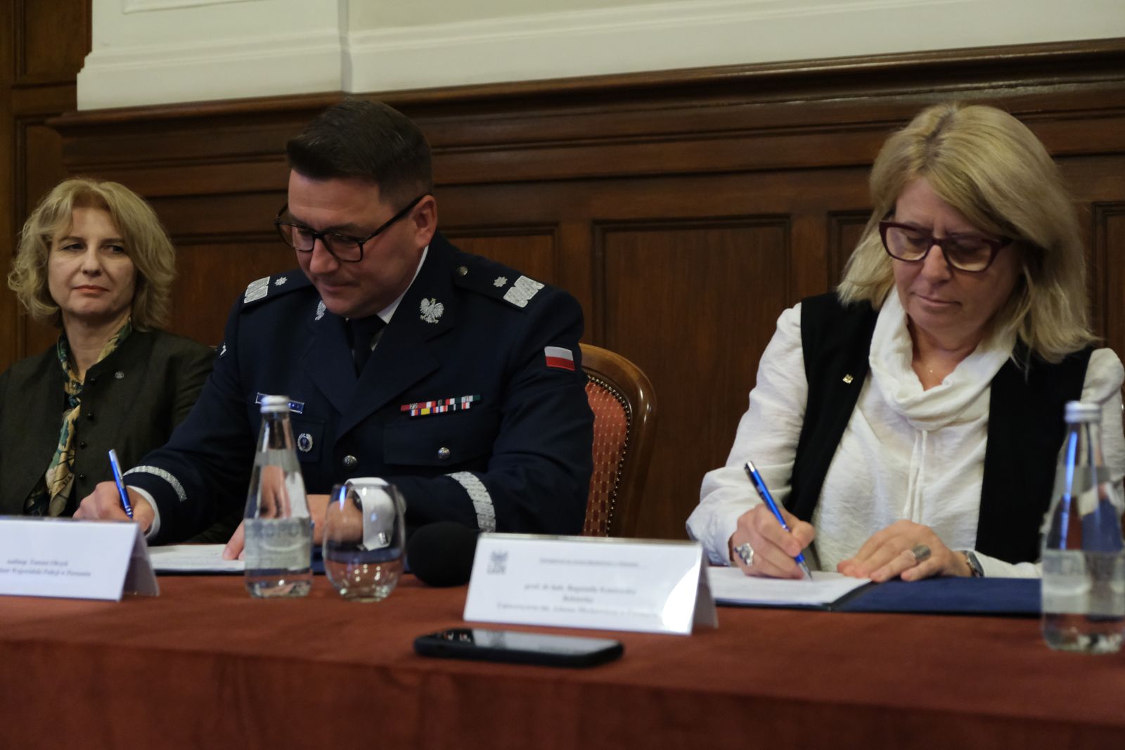 umowa z policją