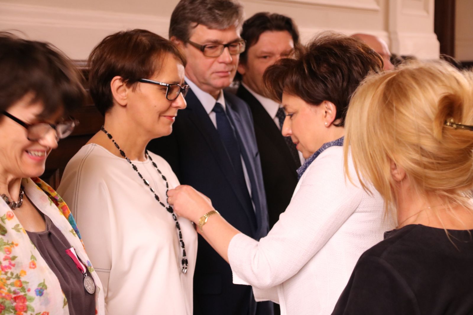 Wręczanie odznaczeń na UAM 17