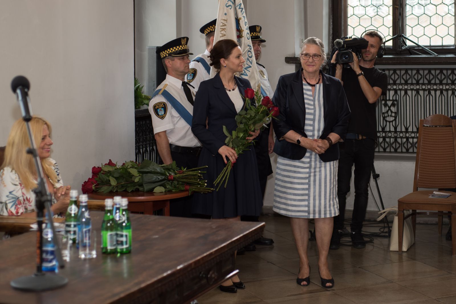Zdjęcie - prof. Hanna Kóčka-Krenz podczas uroczystego wręczenia tytułu Honorowego Obywatele Miasta Poznania