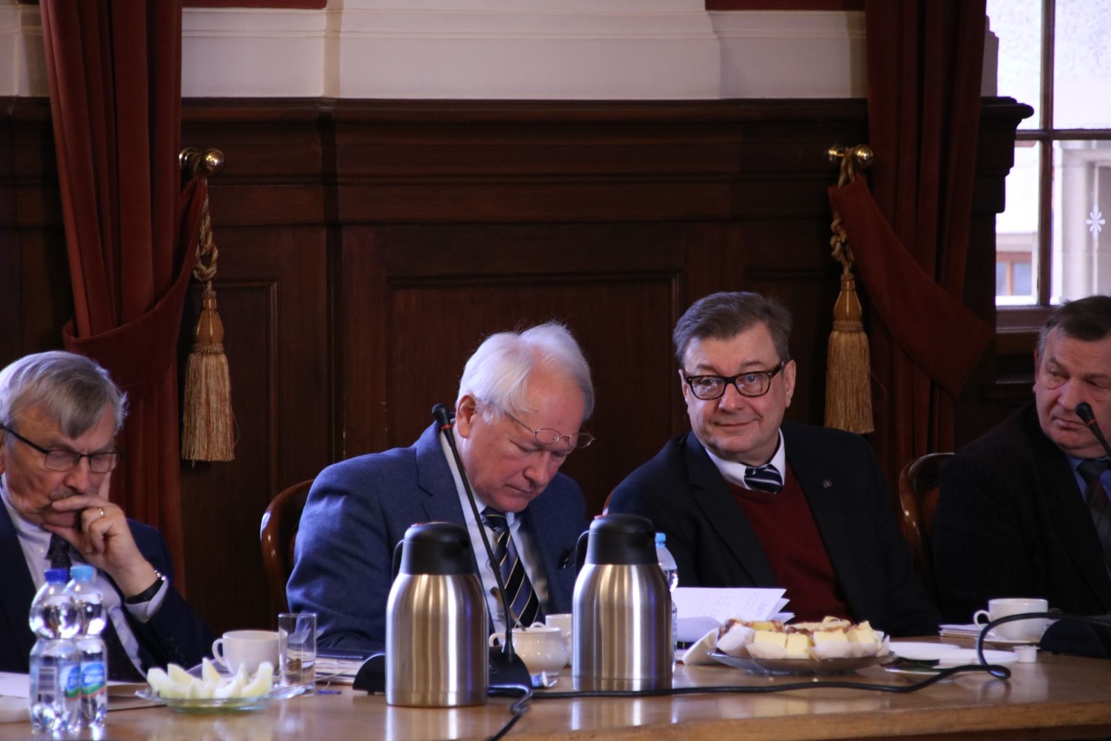 Uczestnicy spotkania inaugurującego działalność komitetu