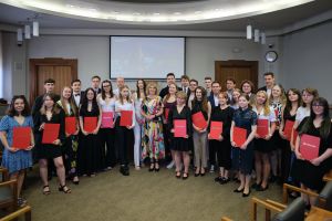 Zdjęcie grupowe z wydarzenia