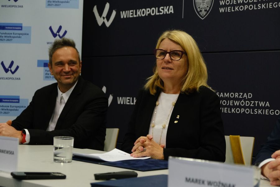 Signing of an agreement on co-financing the renovation of university buildings. 