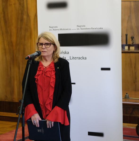Konferencja prasowa PNL. Przemawia JMR prof. Bogumiła Kaniewska
