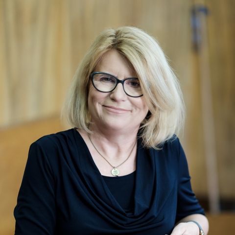 Rektor UAM prof. Bogumiła Kaniewska