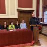 Uczestnicy uroczystego zakończenia Olimpiady w Sali Lubrańskiego