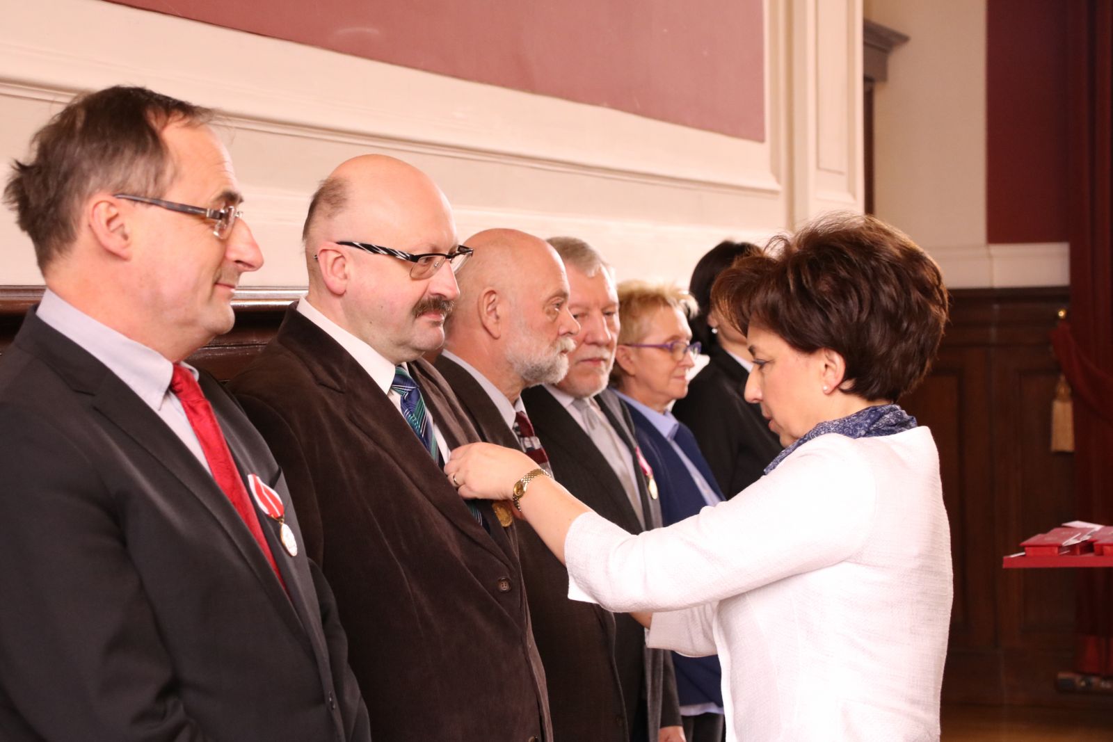 Wręczanie odznaczeń na UAM 20