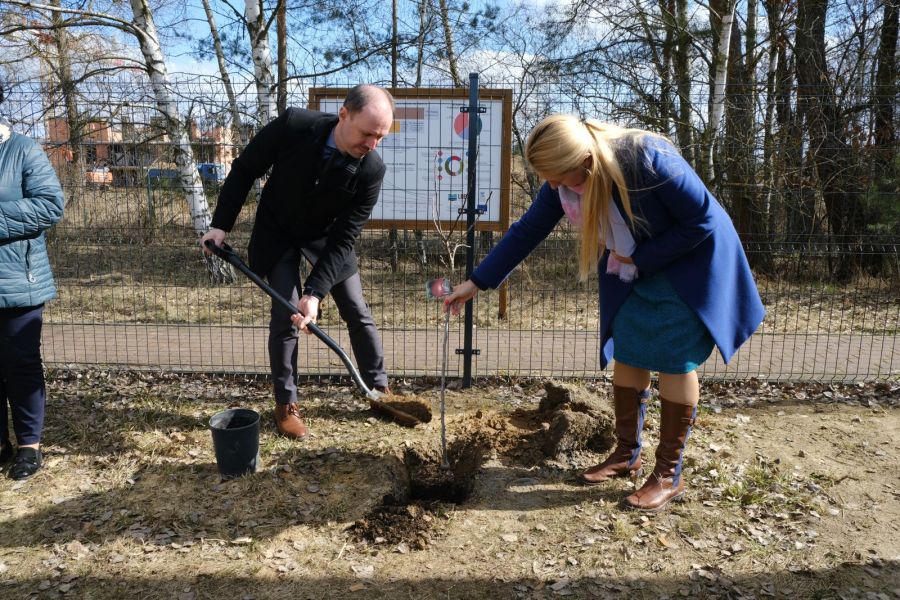 Opening ceremony of the AMU Demonstration Soil Garden