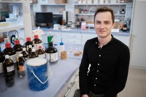 Dr Dariusz Lewandowski. Praktyczna strona chemii