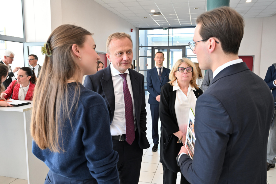 “Youth Policy Dialogue” with Commissioner Piotr Serafin at Collegium Polonicum