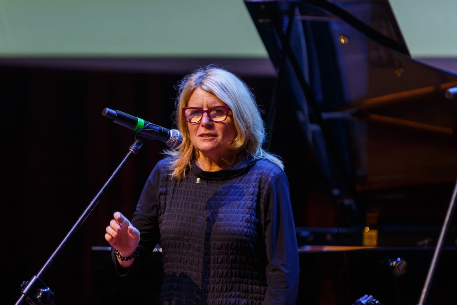 prof. Bogumiła Kaniewska