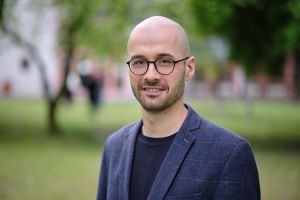 dr Filip Schmidt