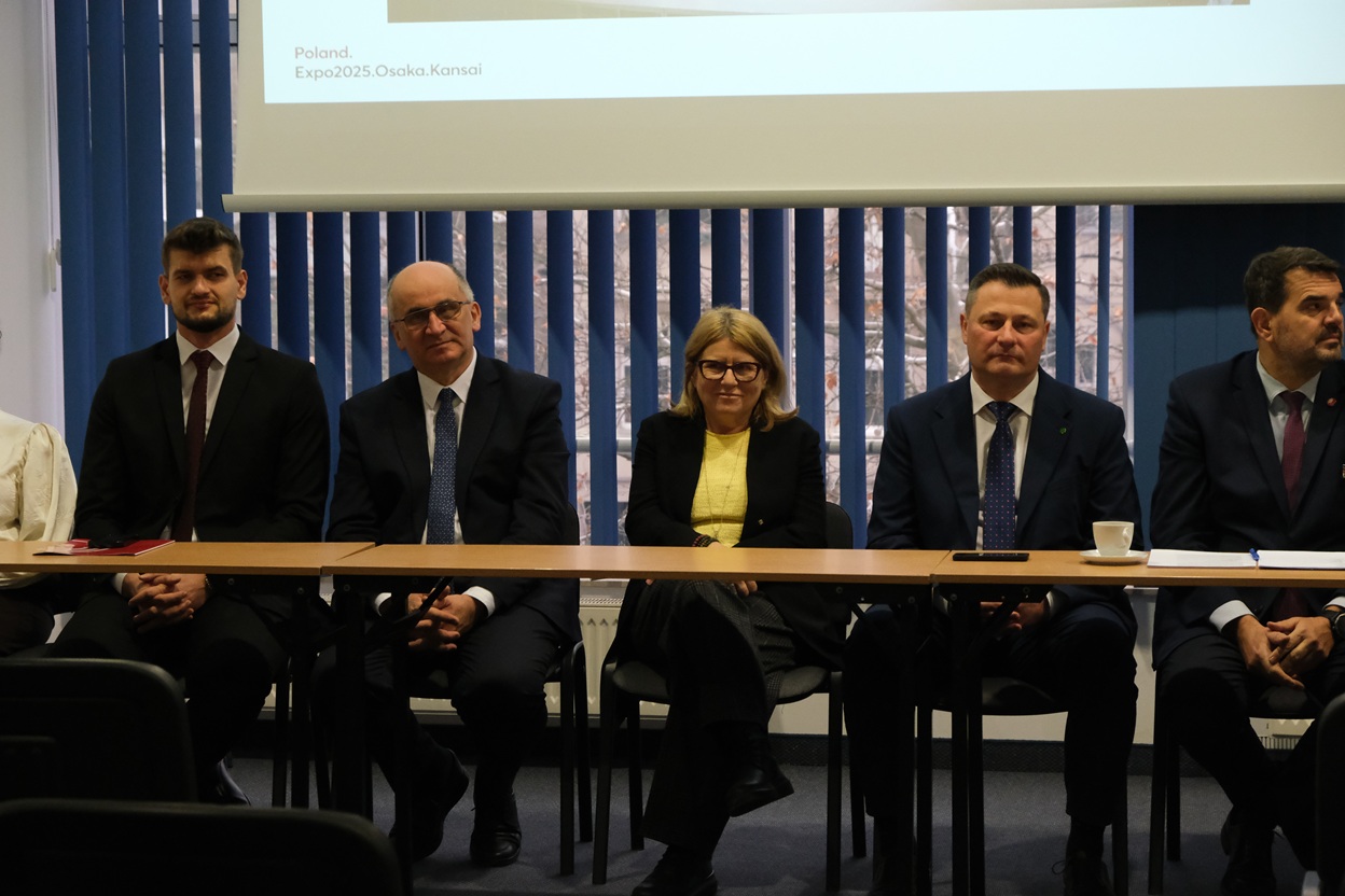 Press conference summarizing the Osaka EXPO 2025