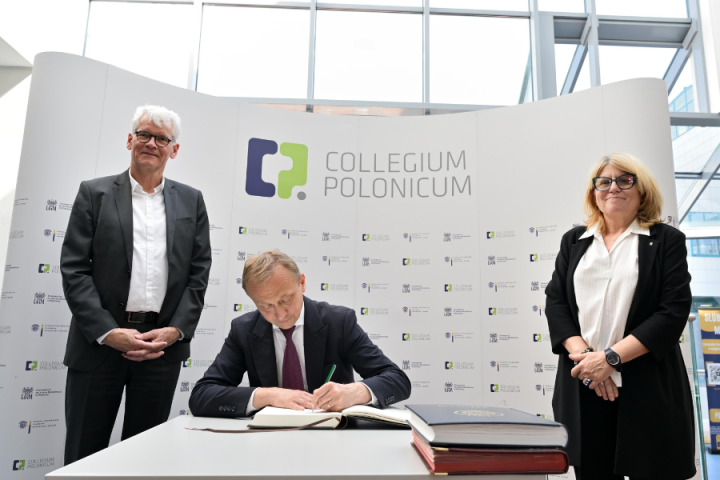 “Youth Policy Dialogue” with Commissioner Piotr Serafin at Collegium Polonicum