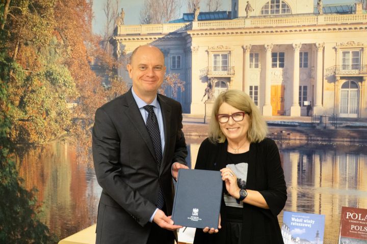 Rektorka UAM podczas spotkania z dr. Januszem Bilskim, Dyrektorem Biura Polskiego w Tajpej