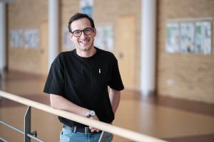 Te same dane, różne wyniki. Dr hab. Maciej Behnke współautorem publikacji w „Nature”