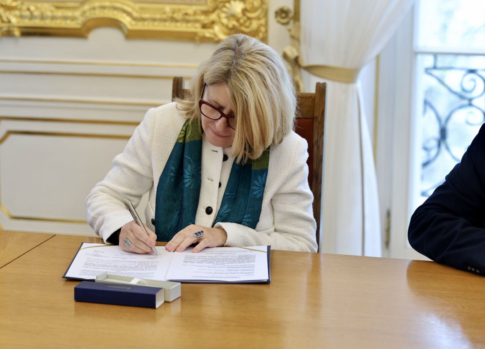 Signing ceremony for a cooperation agreement on the development of doctoral schools between AMU, UW and UJ. The event took place in the Golden Hall on the main UW campus. 
