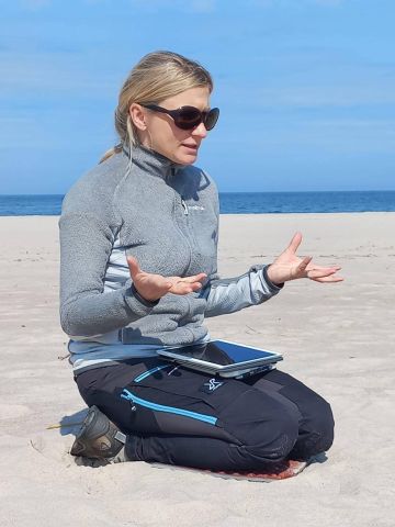 Dr Karolina Leszczyńska